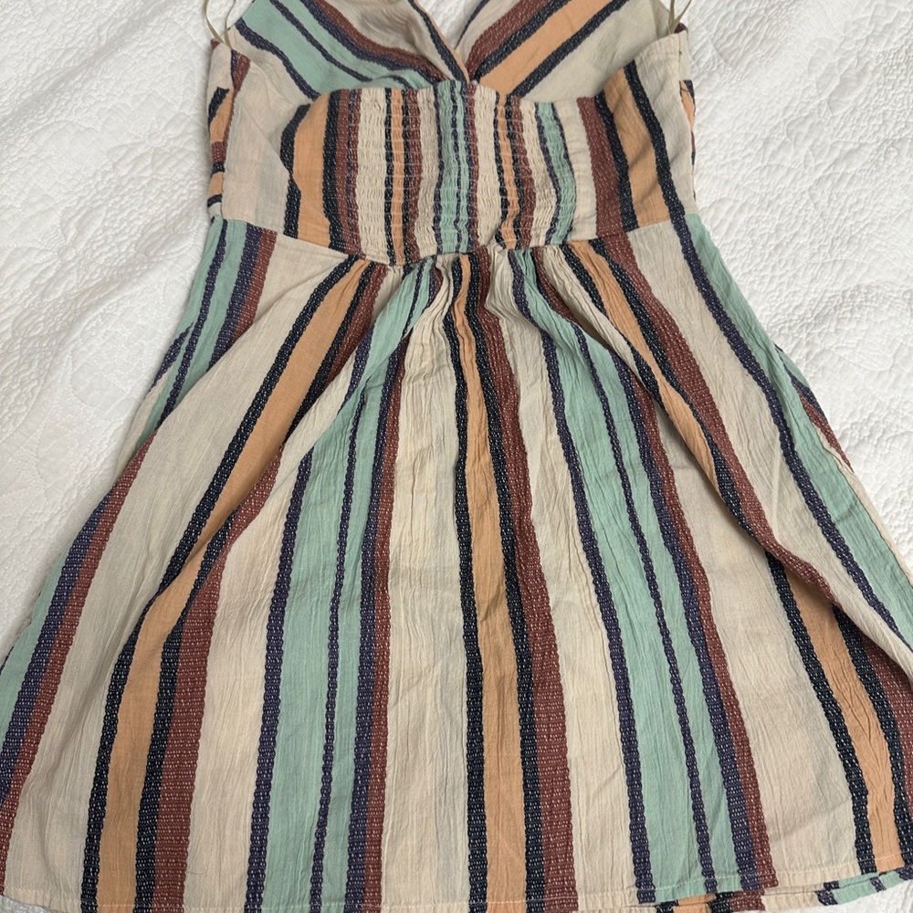 Free People Women's Twisted Tank Size Medium - Picture 9 of 10